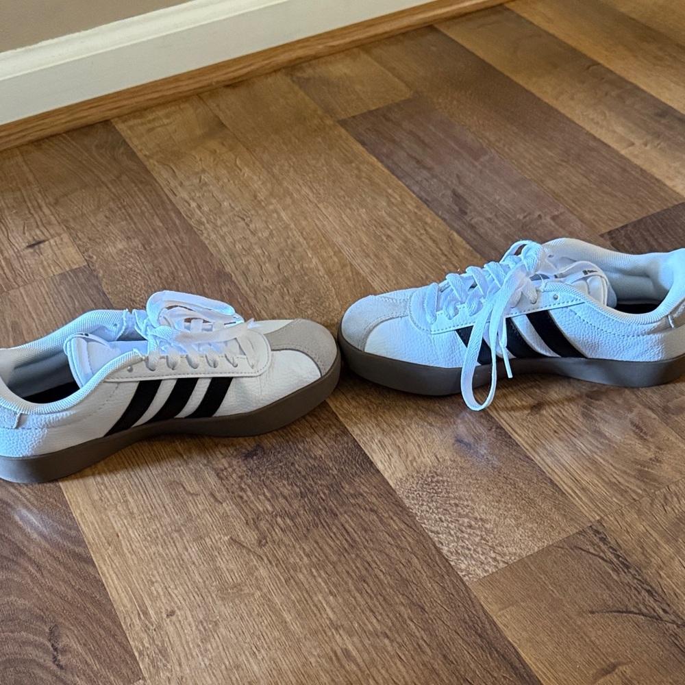Adidas Court Sneakers - Picture 3 of 5